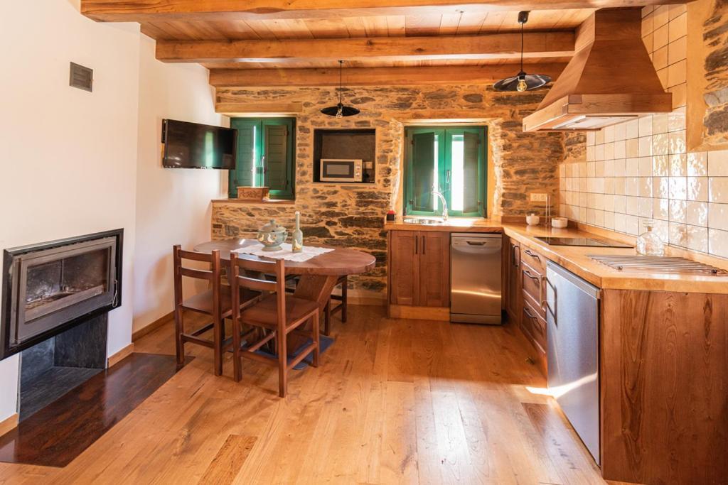 Apartamentos Rurales Casa Llongo Coana 외부 사진